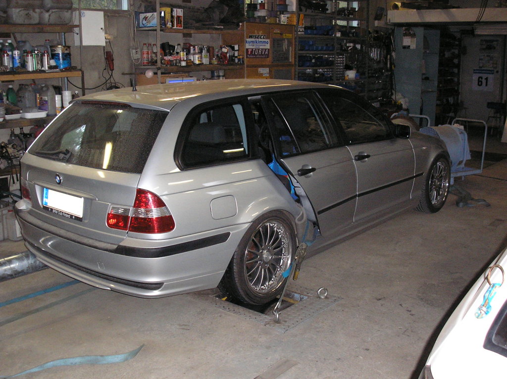 BMW 320 T