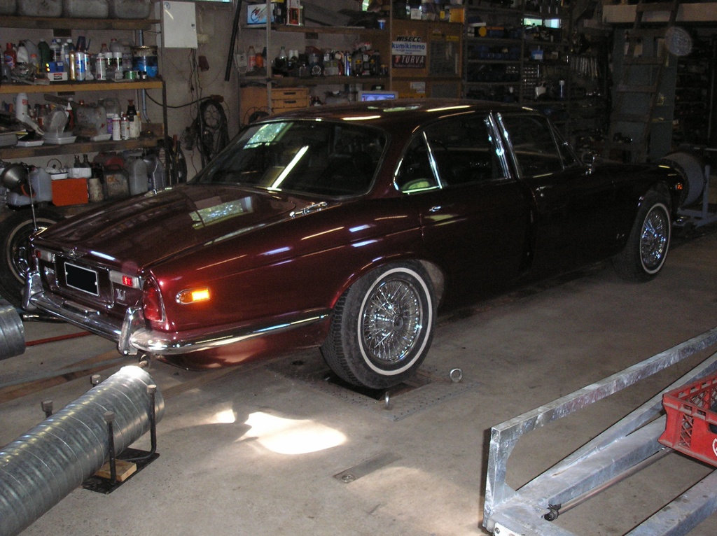 Jaguar XJ 6 vm70