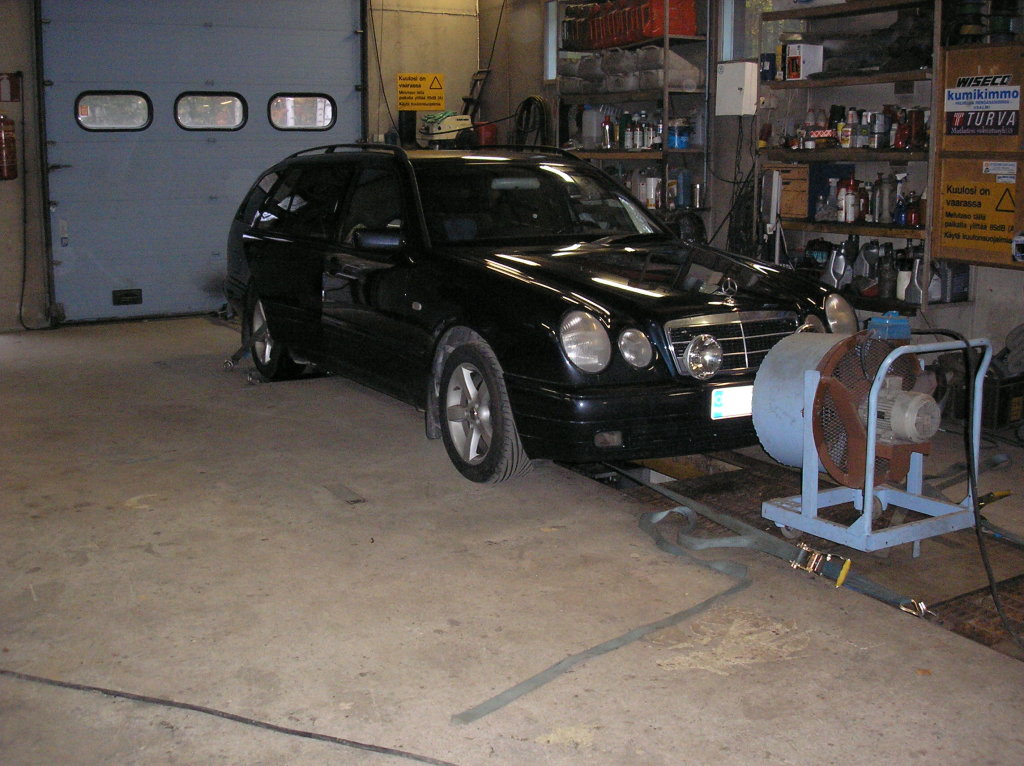 Mercedes Benz 290 TD aut