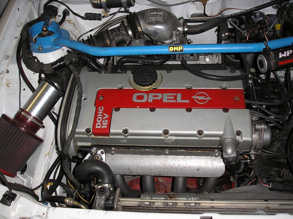 Opel Astra vakio boxilla